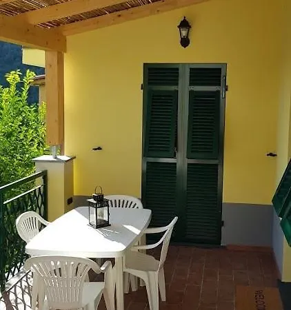 Casa Ela 度假居 莱万托